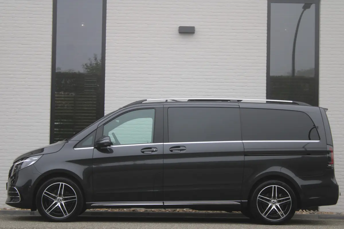 300d / DC / AMG / 4-Matic / Elec Stoelen / Luchtvering / Panorama / 360 Cam / Burmester / Vol Opties / NIEUWSTAAT