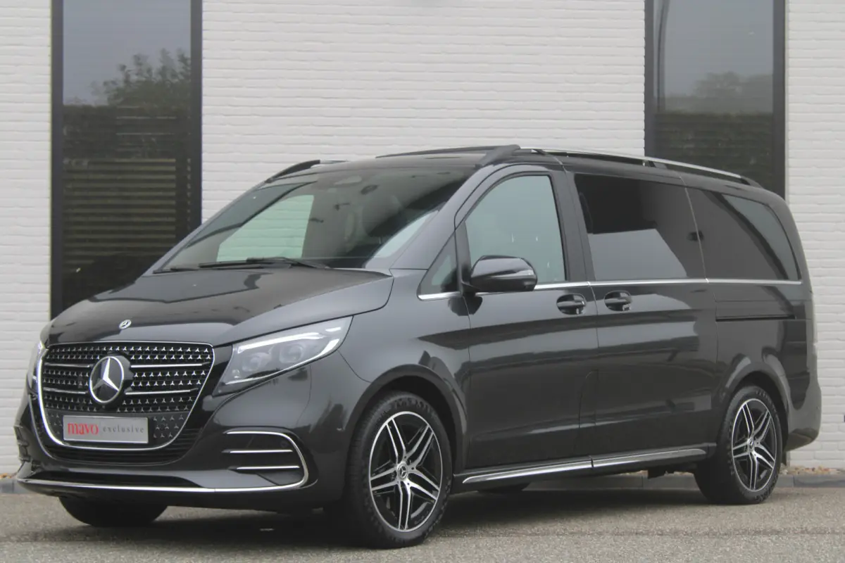 300d / DC / AMG / 4-Matic / Elec Stoelen / Luchtvering / Panorama / 360 Cam / Burmester / Vol Opties / NIEUWSTAAT