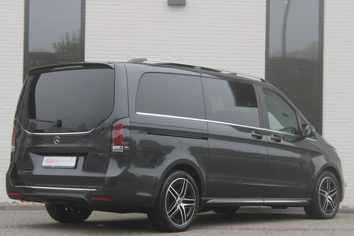 300d / DC / AMG / 4-Matic / Elec Stoelen / Luchtvering / Panorama / 360 Cam / Burmester / Vol Opties / NIEUWSTAAT