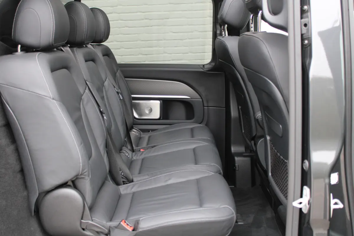 300d / DC / AMG / 4-Matic / Elec Stoelen / Luchtvering / Panorama / 360 Cam / Burmester / Vol Opties / NIEUWSTAAT