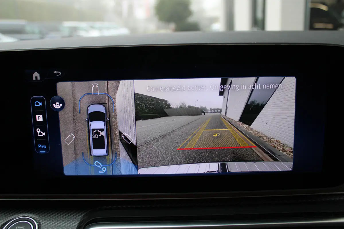 300d / DC / AMG / 4-Matic / Elec Stoelen / Luchtvering / Panorama / 360 Cam / Burmester / Vol Opties / NIEUWSTAAT