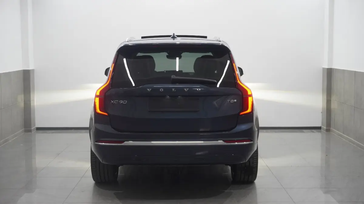 2.0 T8 Plug-in hybrid AWD Plus Bright ** FULL OPTIONS, PANO, TREKH, 21-inch LMV, H&K SOUND ** 41k onder NP - UNFALLFREI ** ** INFORMEER OOK NAAR ONZE AANTREKKELIJKE FINANCIAL-LEASE TARIEVEN 