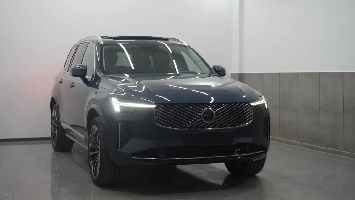 2.0 T8 Plug-in hybrid AWD Plus Bright ** FULL OPTIONS, PANO, TREKH, 21-inch LMV, H&K SOUND ** 41k onder NP - UNFALLFREI ** ** INFORMEER OOK NAAR ONZE AANTREKKELIJKE FINANCIAL-LEASE TARIEVEN 