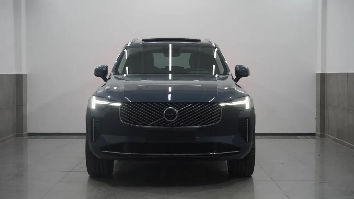 2.0 T8 Plug-in hybrid AWD Plus Bright ** FULL OPTIONS, PANO, TREKH, 21-inch LMV, H&K SOUND ** 41k onder NP - UNFALLFREI ** ** INFORMEER OOK NAAR ONZE AANTREKKELIJKE FINANCIAL-LEASE TARIEVEN 