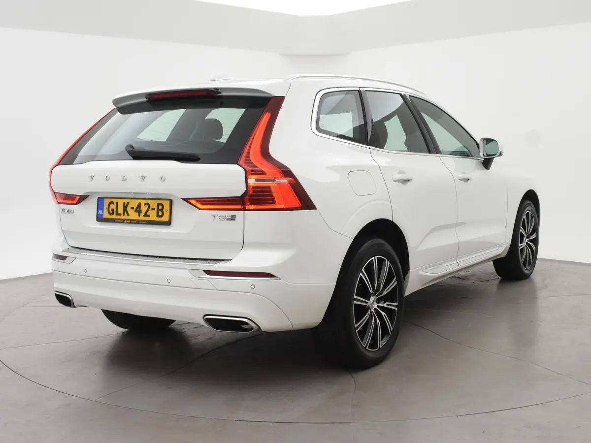 2.0 T8 TWIN ENGINE 390 PK AWD INSCRIPTION | TREKHAAK | PANORAMA | LEDER | 19 INCH