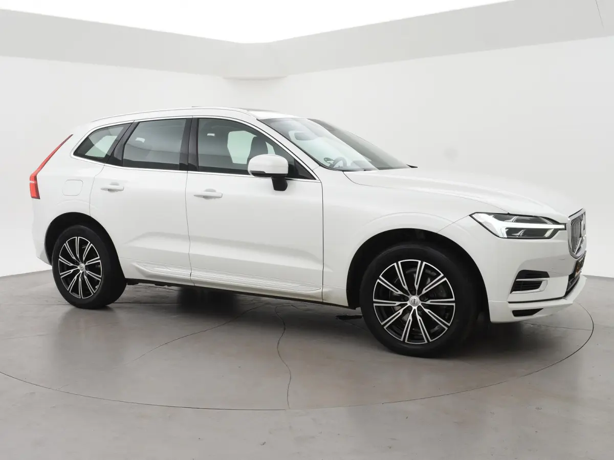 2.0 T8 TWIN ENGINE 390 PK AWD INSCRIPTION | TREKHAAK | PANORAMA | LEDER | 19 INCH