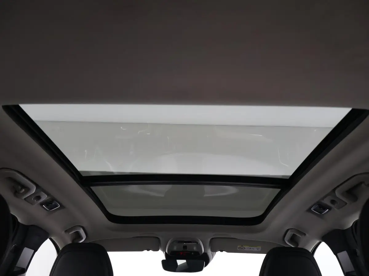 2.0 T8 TWIN ENGINE 390 PK AWD INSCRIPTION | TREKHAAK | PANORAMA | LEDER | 19 INCH