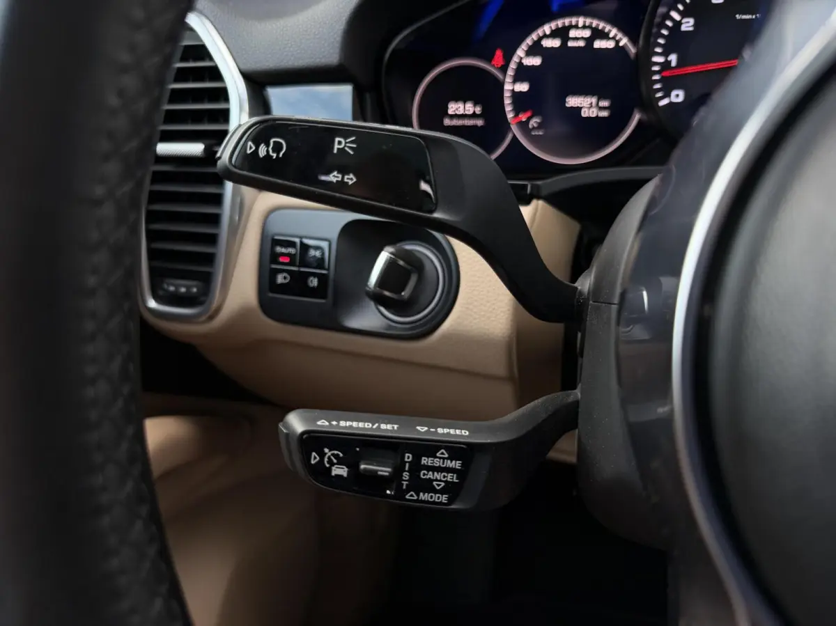 3.0 V6 38DKM - Leder - Pano - Led - Adaptive - Keurige Auto