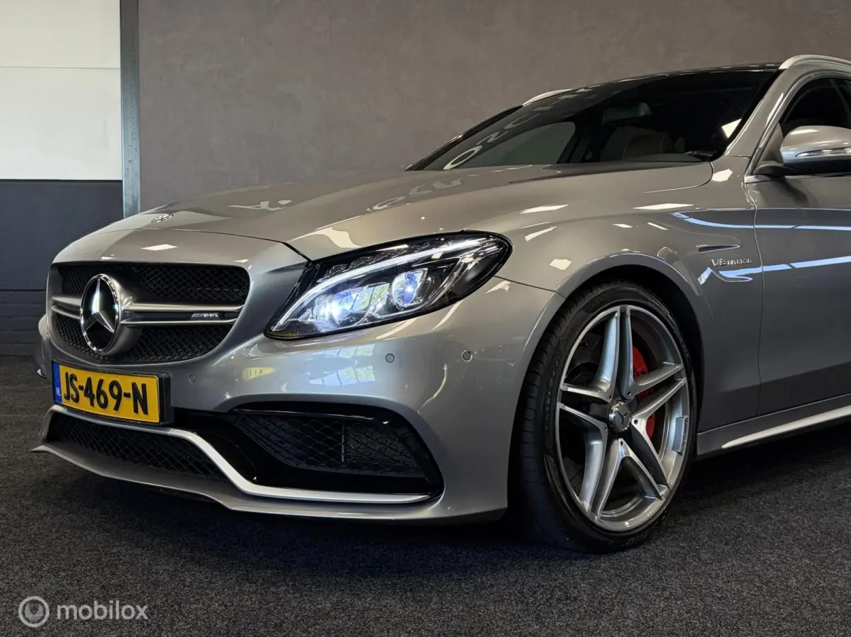 AMG 63 S 510 PK / DESIGNO LEDER / PANODAK / SPORTUITLAAT / BURMESTER / STOELKOELING+STOELVERW.+ MEMORY / SUPER ONDERHOUDEN