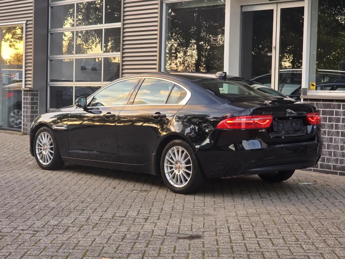 2.0 D Corporate Edition Prestige | Automaat | 81.433 km | Car-Pass | Leder | Stoelverwarming