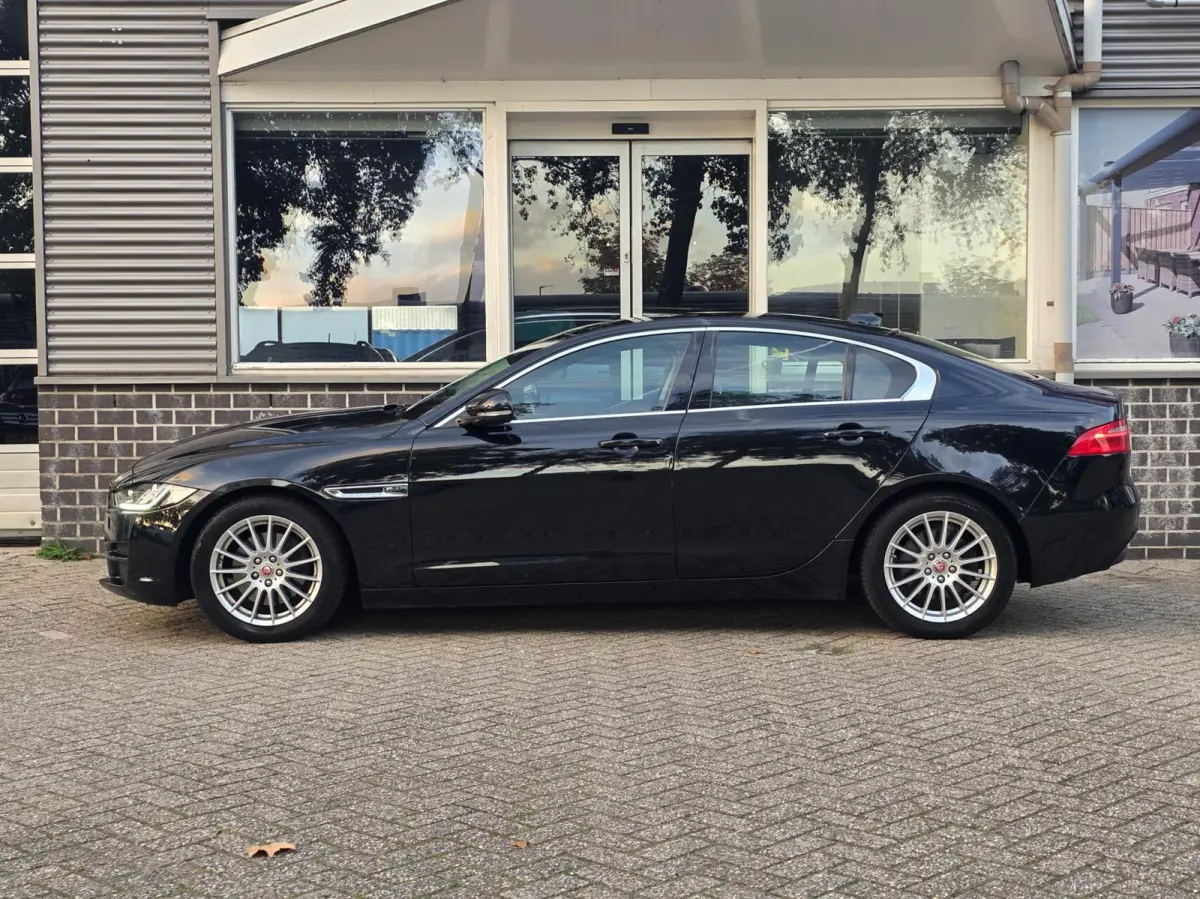 2.0 D Corporate Edition Prestige | Automaat | 81.433 km | Car-Pass | Leder | Stoelverwarming