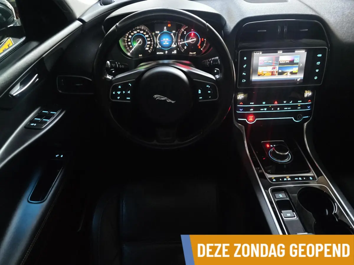 2.0 D Corporate Edition Prestige | Automaat | 81.433 km | Car-Pass | Leder | Stoelverwarming