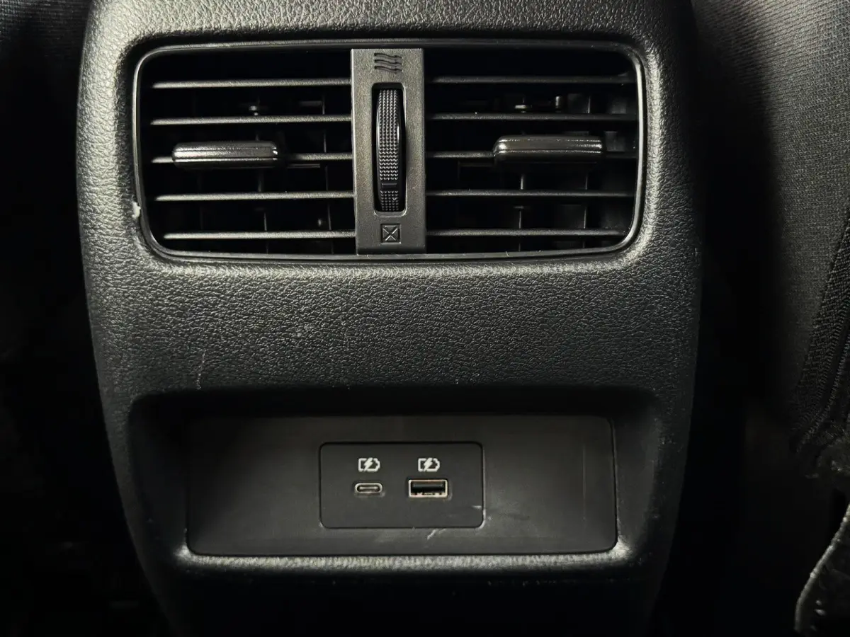 1.3 DIG-T Mild-Hybrid Acenta/360 Camera/Apple carplay/stuurverwarming