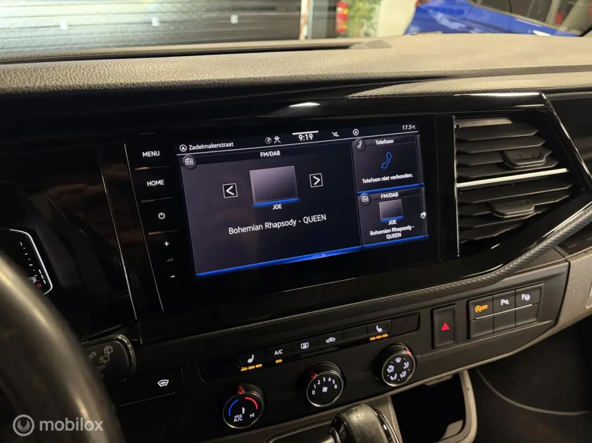 2.0 TDI L2H1 150 PK DUBBEL CABINE Highline BULLI 2x SCHUIFDEUR / AUTOMAAT / L2 / GESTOFFEERDE BAK / VIRTUAL DASH / LEDEREN INTERIEUR / 20'' LMV