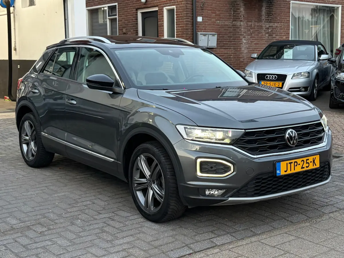 1.5 TSI Sport Business R,Apple Carplay navigatie,Pano,Camera,Climate Control