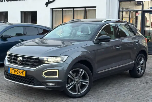 1.5 TSI Sport Business R,Apple Carplay navigatie,Pano,Camera,Climate Control
