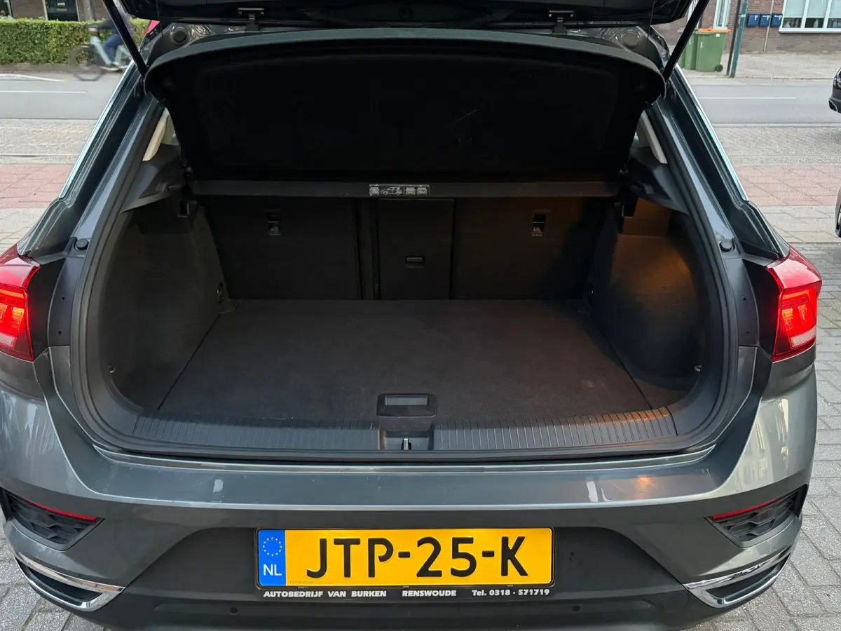 1.5 TSI Sport Business R,Apple Carplay navigatie,Pano,Camera,Climate Control