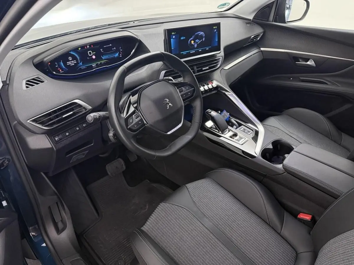 1.6 HYbrid 225pk Allure Camera/Keyless/4S.Banden/ Nav/Stoelverw./CarPlay/Led/H.Leder