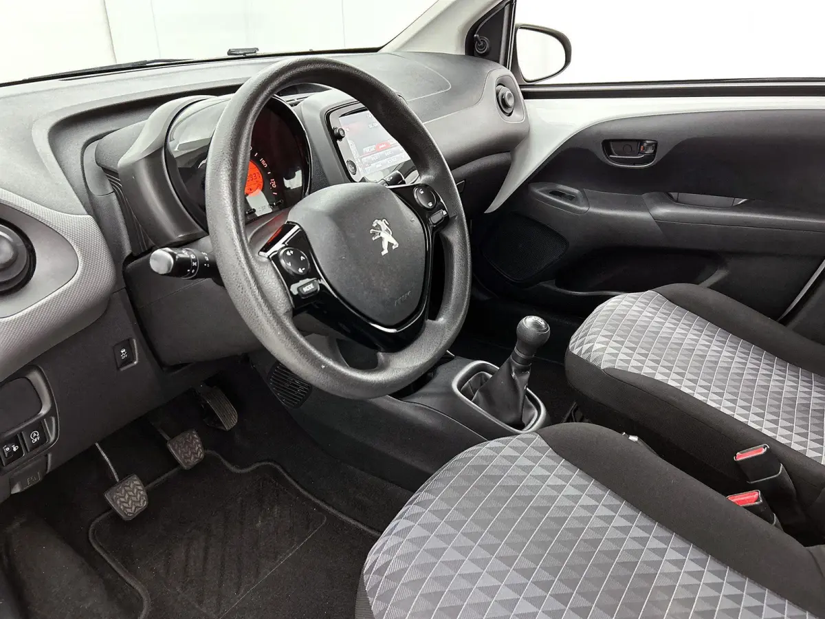 1.0 72pk Active | Apple Carplay/Android Auto | 5-deurs | Airconditioning | Metallic lak | Bluetooth |