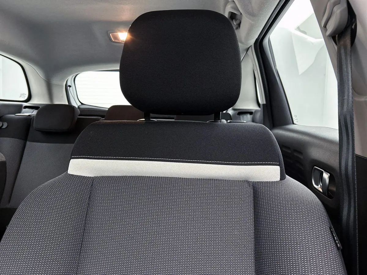 1.2 110pk S&S Business | Trekhaak | Apple Carplay/Android Auto | Climate Control | Cruise Control | Bluetooth | LED | Isofix | Parkeersensoren |