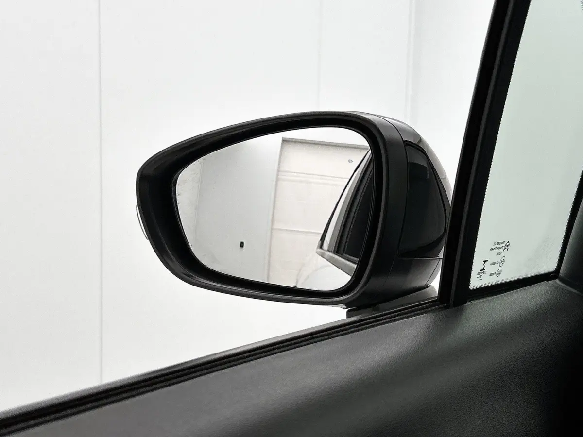 1.2 110pk S&S Business | Trekhaak | Apple Carplay/Android Auto | Climate Control | Cruise Control | Bluetooth | LED | Isofix | Parkeersensoren |