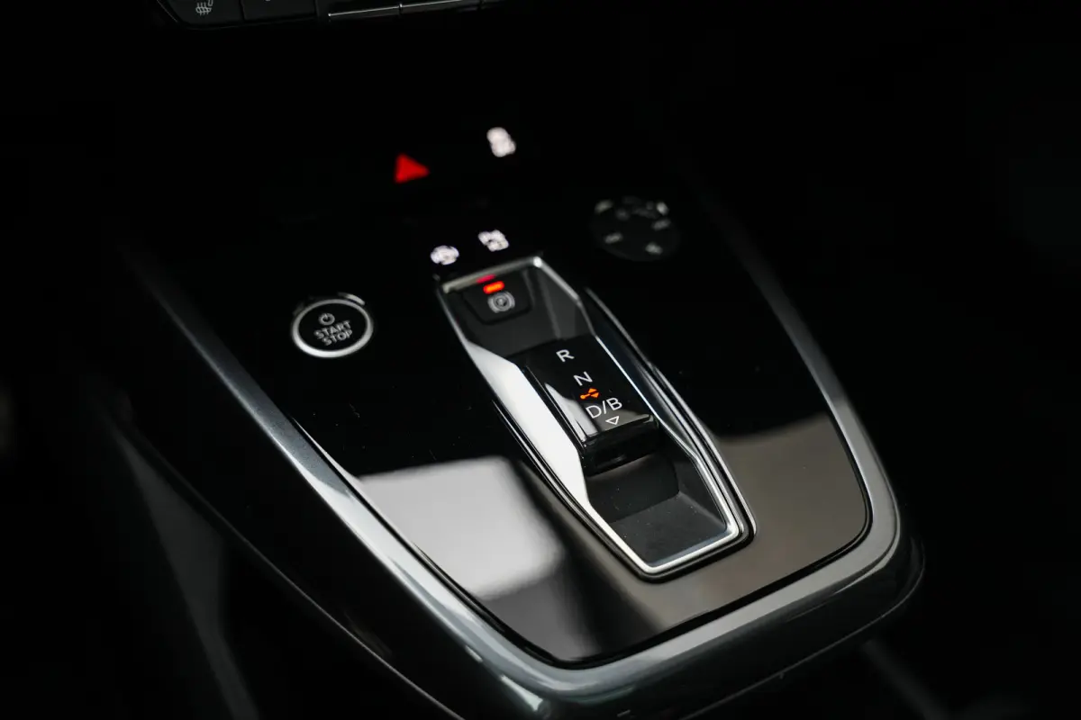 50 Quattro 299 pk 77 kWh S-Edition/ BTW-Auto/ Pano-Dak/ AR-Head-Up/ Sonos/ Matrix-Led/ Adap.Cruise/ Sport-Stoelen/ Stoel.Verw/ Camera/ 21'' LMV