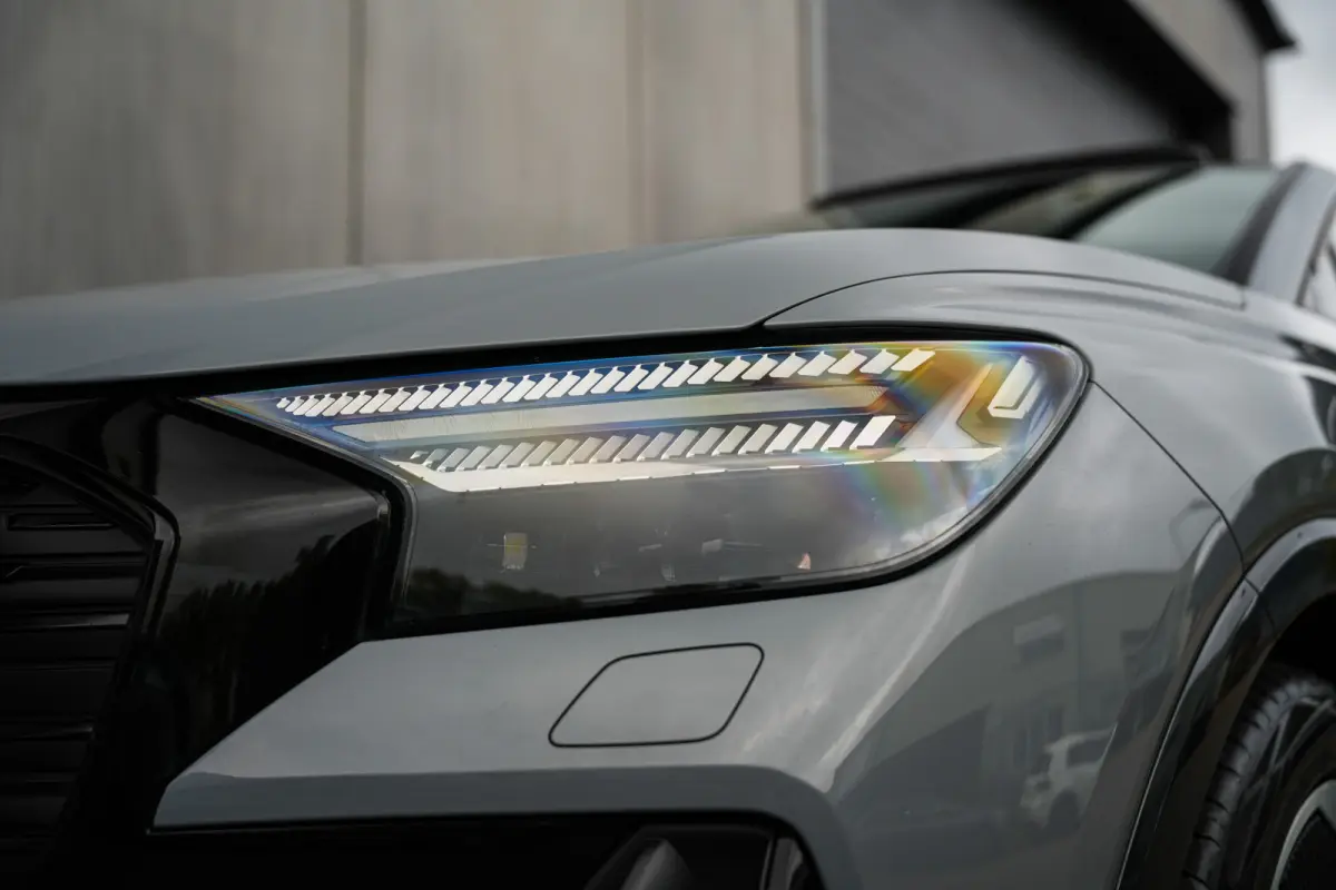 50 Quattro 299 pk 77 kWh S-Edition/ BTW-Auto/ Pano-Dak/ AR-Head-Up/ Sonos/ Matrix-Led/ Adap.Cruise/ Sport-Stoelen/ Stoel.Verw/ Camera/ 21'' LMV