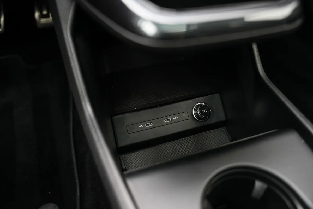 50 Quattro 299 pk 77 kWh S-Edition/ BTW-Auto/ Pano-Dak/ AR-Head-Up/ Sonos/ Matrix-Led/ Adap.Cruise/ Sport-Stoelen/ Stoel.Verw/ Camera/ 21'' LMV