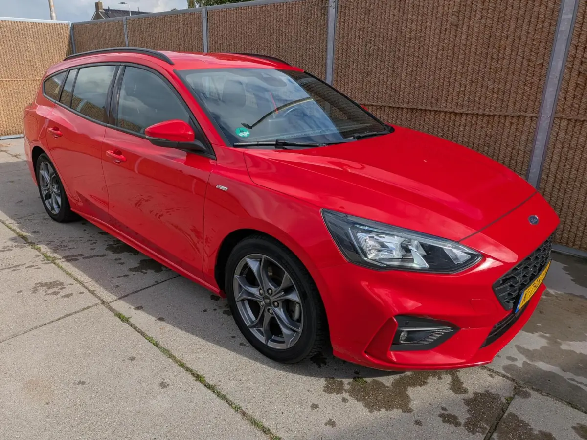 1.0 EcoBoost Hybrid ST Line Afn.Trekh