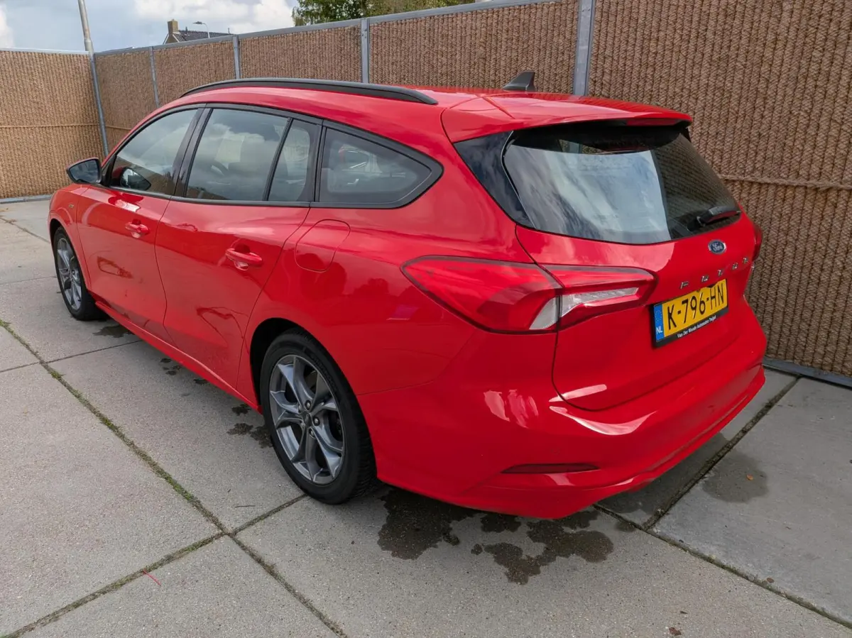 1.0 EcoBoost Hybrid ST Line Afn.Trekh