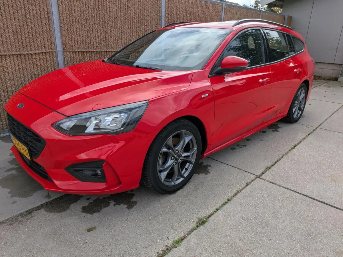 1.0 EcoBoost Hybrid ST Line Afn.Trekh