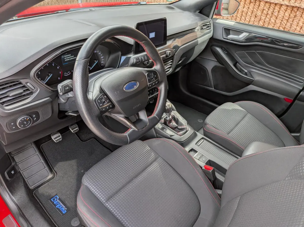 1.0 EcoBoost Hybrid ST Line Afn.Trekh