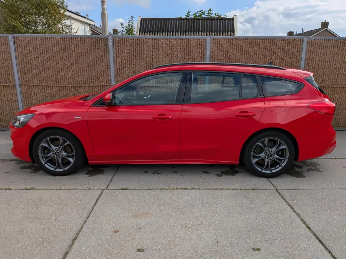 1.0 EcoBoost Hybrid ST Line Afn.Trekh