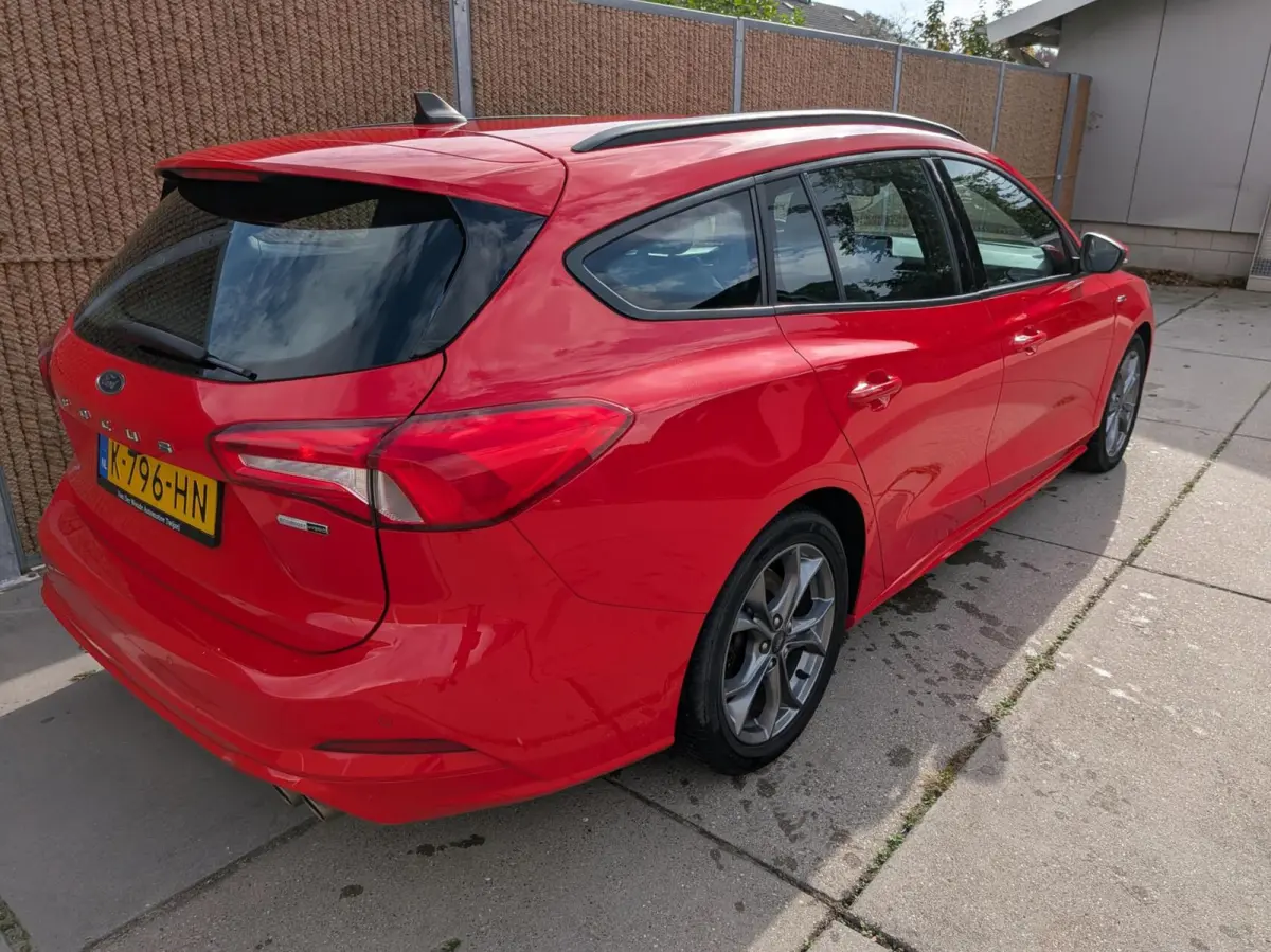 1.0 EcoBoost Hybrid ST Line Afn.Trekh