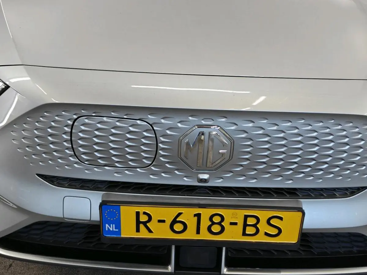 MG EV Standard Range Luxury 50 kWh PANO SOH 91% LEER CAMERA