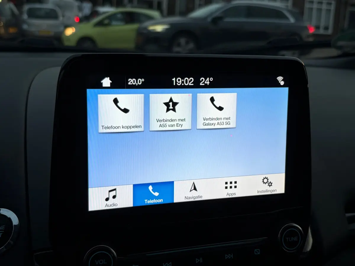 1.0 EcoBoost Titanium,Navigatie,Stoel/Stuurverwaming,Apple Carplay/ Android Auto
