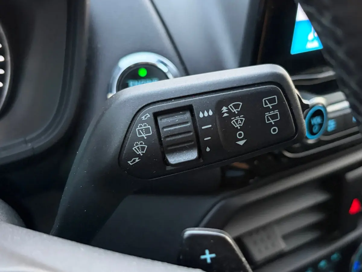 1.0 EcoBoost Titanium,Navigatie,Stoel/Stuurverwaming,Apple Carplay/ Android Auto