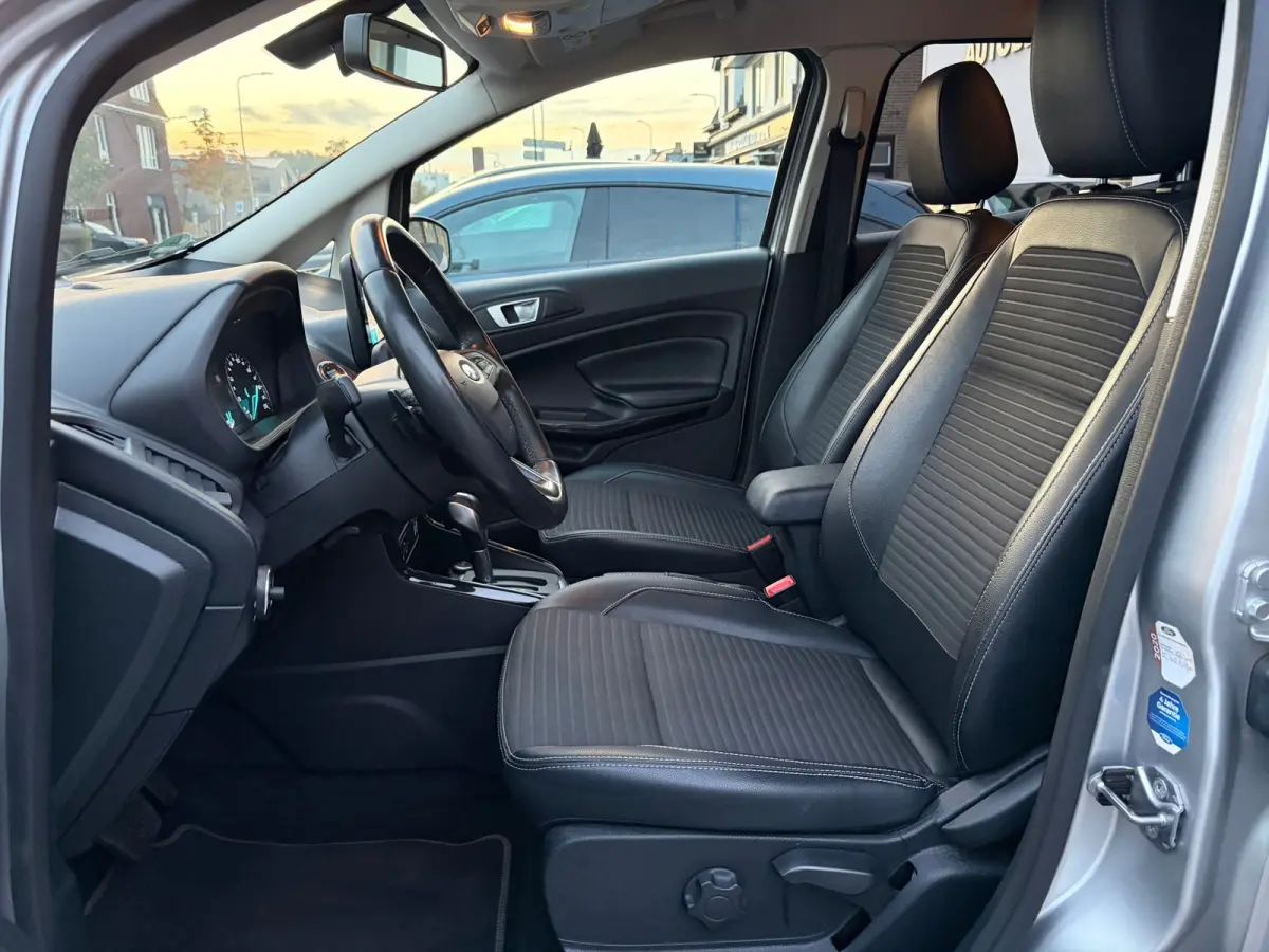 1.0 EcoBoost Titanium,Navigatie,Stoel/Stuurverwaming,Apple Carplay/ Android Auto