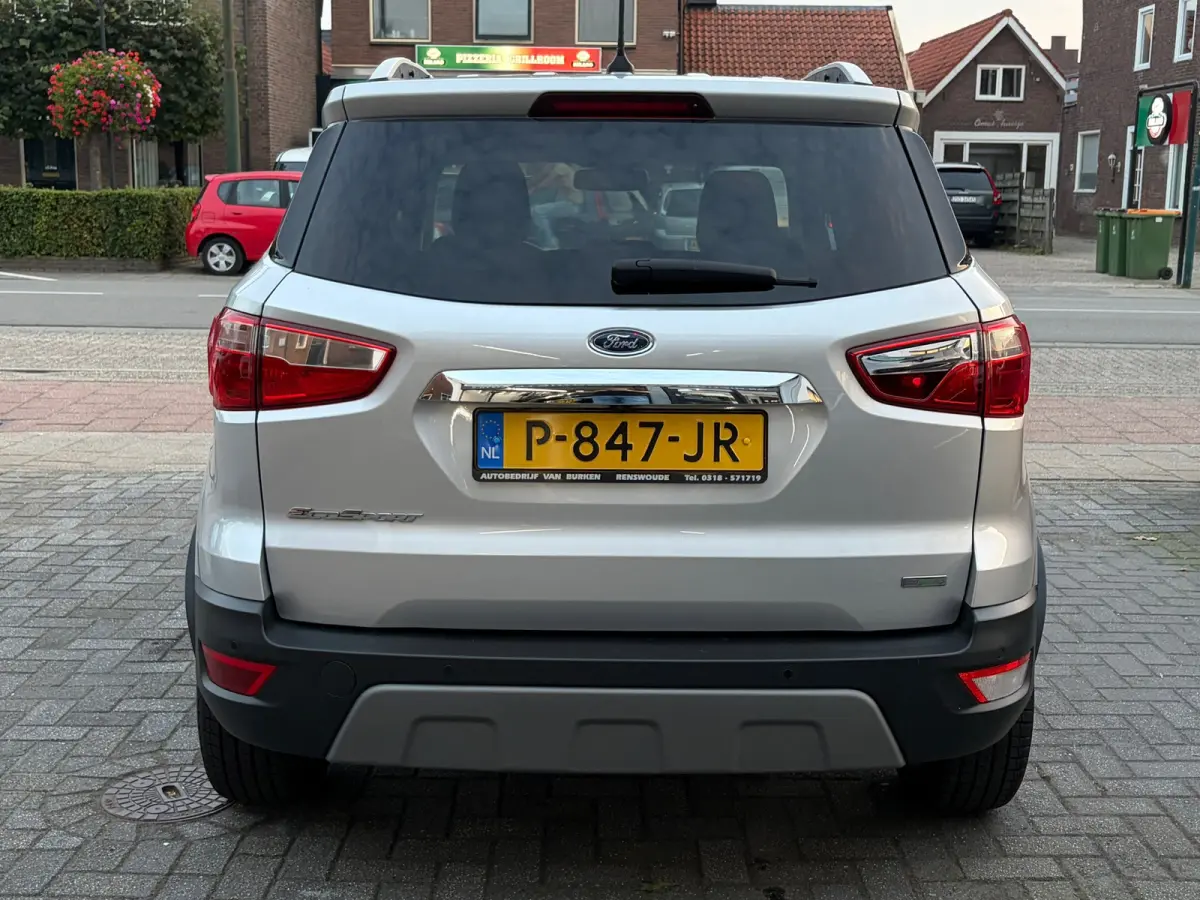 1.0 EcoBoost Titanium,Navigatie,Stoel/Stuurverwaming,Apple Carplay/ Android Auto