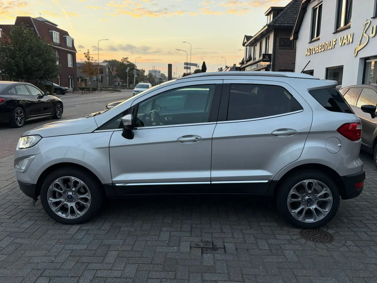 1.0 EcoBoost Titanium,Navigatie,Stoel/Stuurverwaming,Apple Carplay/ Android Auto