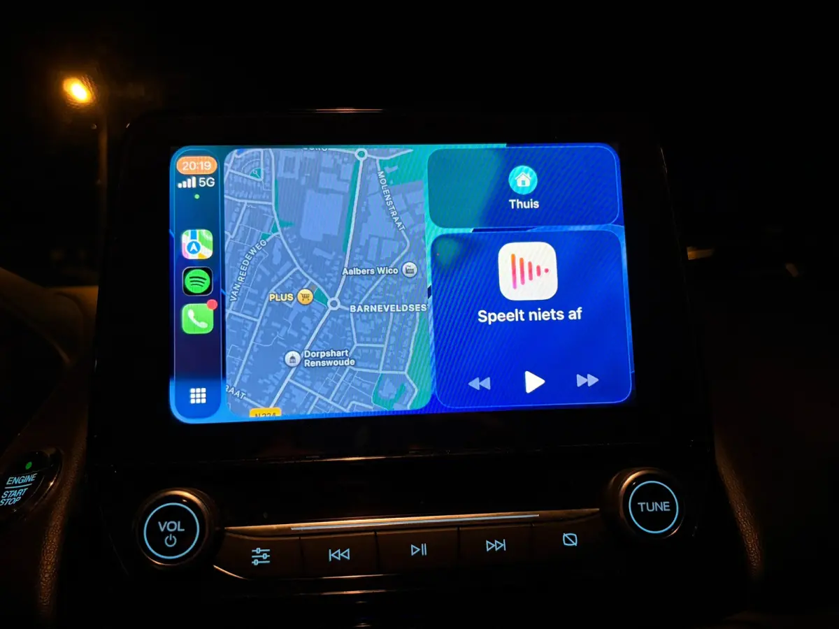 1.0 EcoBoost Titanium,Navigatie,Stoel/Stuurverwaming,Apple Carplay/ Android Auto