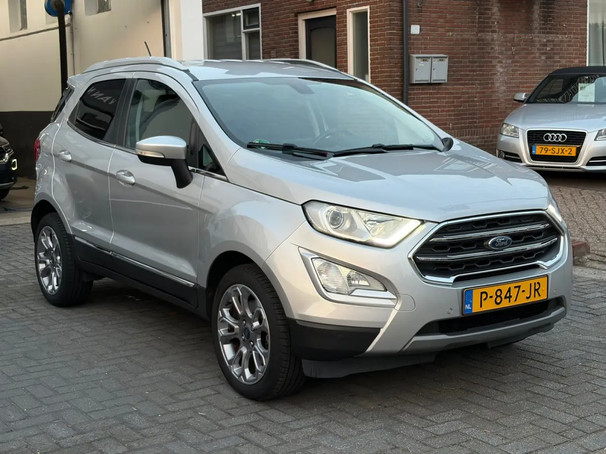 1.0 EcoBoost Titanium,Navigatie,Stoel/Stuurverwaming,Apple Carplay/ Android Auto