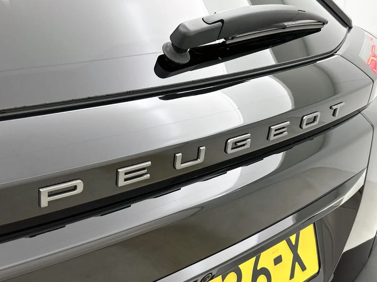 1.2 100pk Business Automaat | VOORRAAD VOORDEEL | Navigatie | Climate Control | Cruise Control | Parkeersensoren | LED | Apple Carplay/Android Auto |