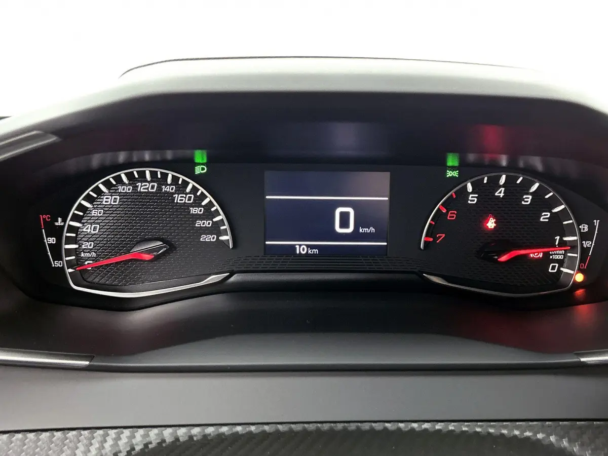 1.2 100pk Business Automaat | VOORRAAD VOORDEEL | Navigatie | Climate Control | Cruise Control | Parkeersensoren | LED | Apple Carplay/Android Auto |