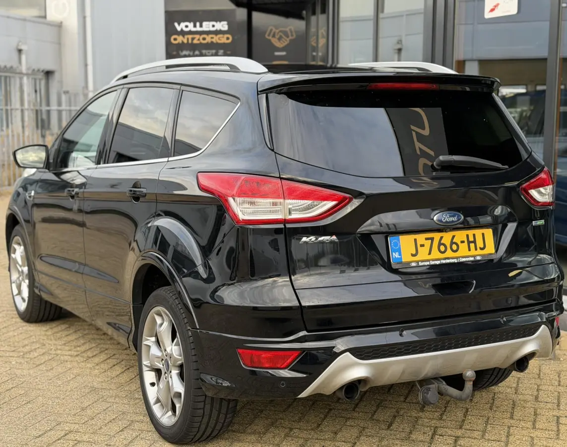 1.5 Titanium Styling Pack | Volledig Dealeronderhouden! | Zeer Nette Staat | Trekhaak 2000KG Trekgewicht | Achteruitrijcamera | SONY Audio | APK tot 09-09-2027 | Getint Glas | Parkeersensore