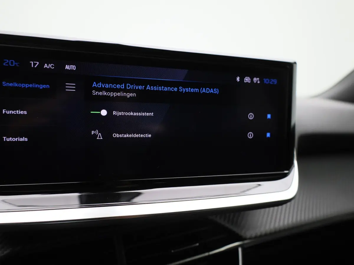 EV Allure 54 kWh | Automaat | Climate control | Virtual cockpit | Navigatie | Cruise control | Half-Leder | LMV | Parkeer sensoren | LED | Camera |