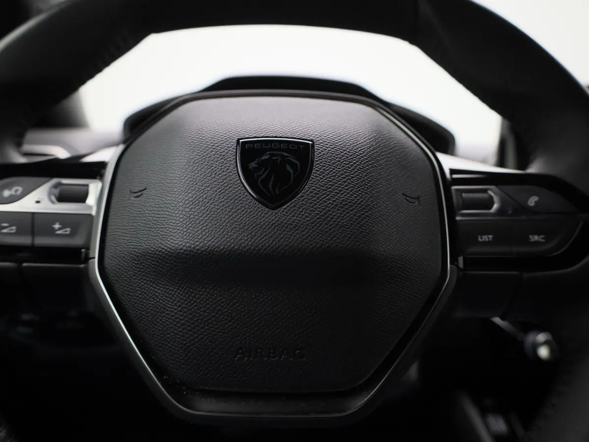EV Allure 54 kWh | Automaat | Climate control | Virtual cockpit | Navigatie | Cruise control | Half-Leder | LMV | Parkeer sensoren | LED | Camera |