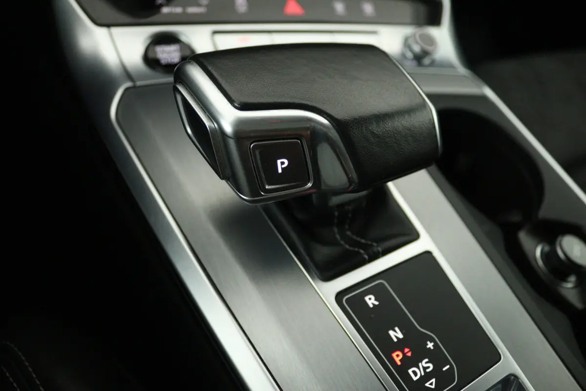 55 TFSI e quattro Competition (PANORAMADAK, TREKHAAK, CAMERA, STOELVERWARMING, DEALER ONDERHOUDEN)