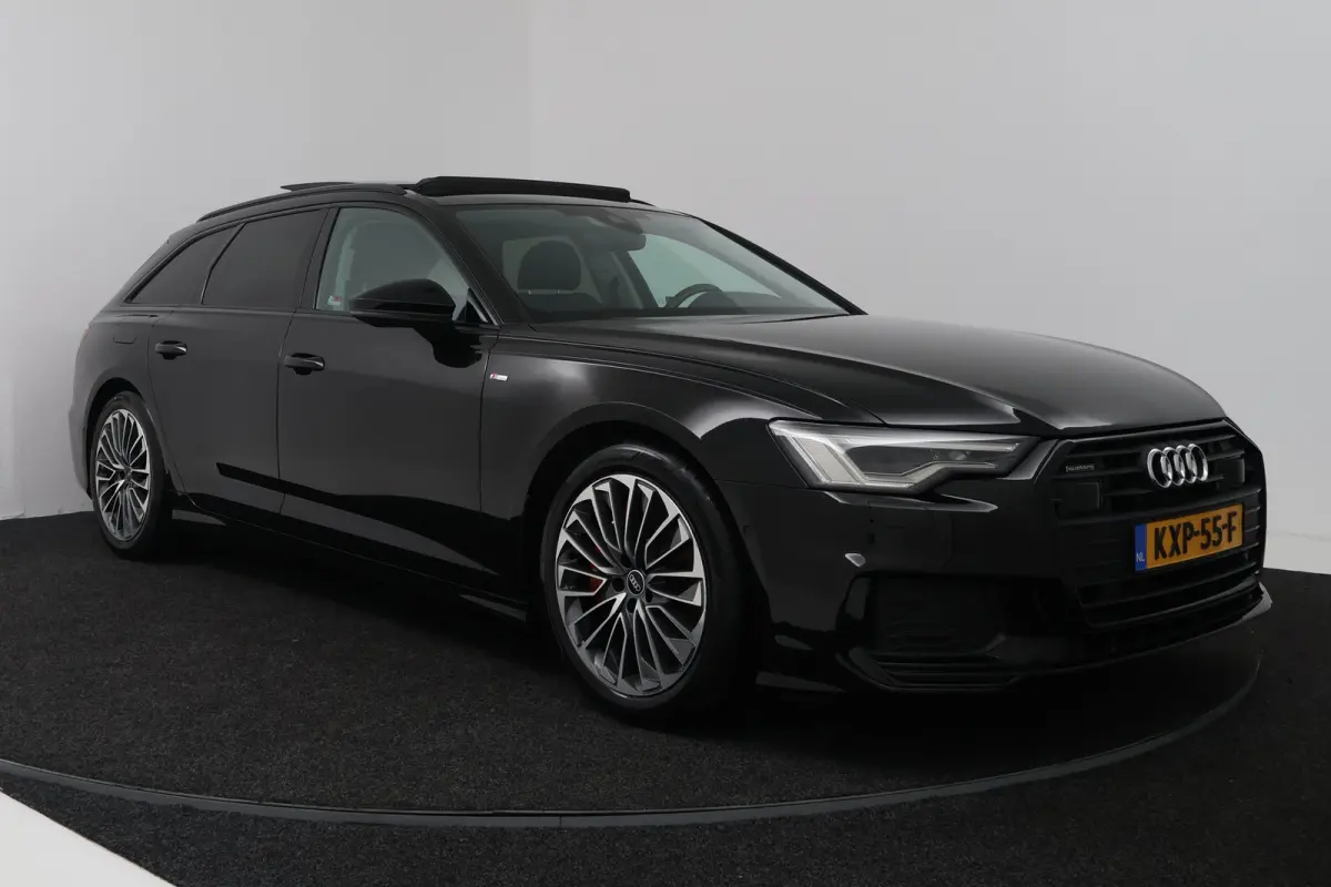 55 TFSI e quattro Competition (PANORAMADAK, TREKHAAK, CAMERA, STOELVERWARMING, DEALER ONDERHOUDEN)