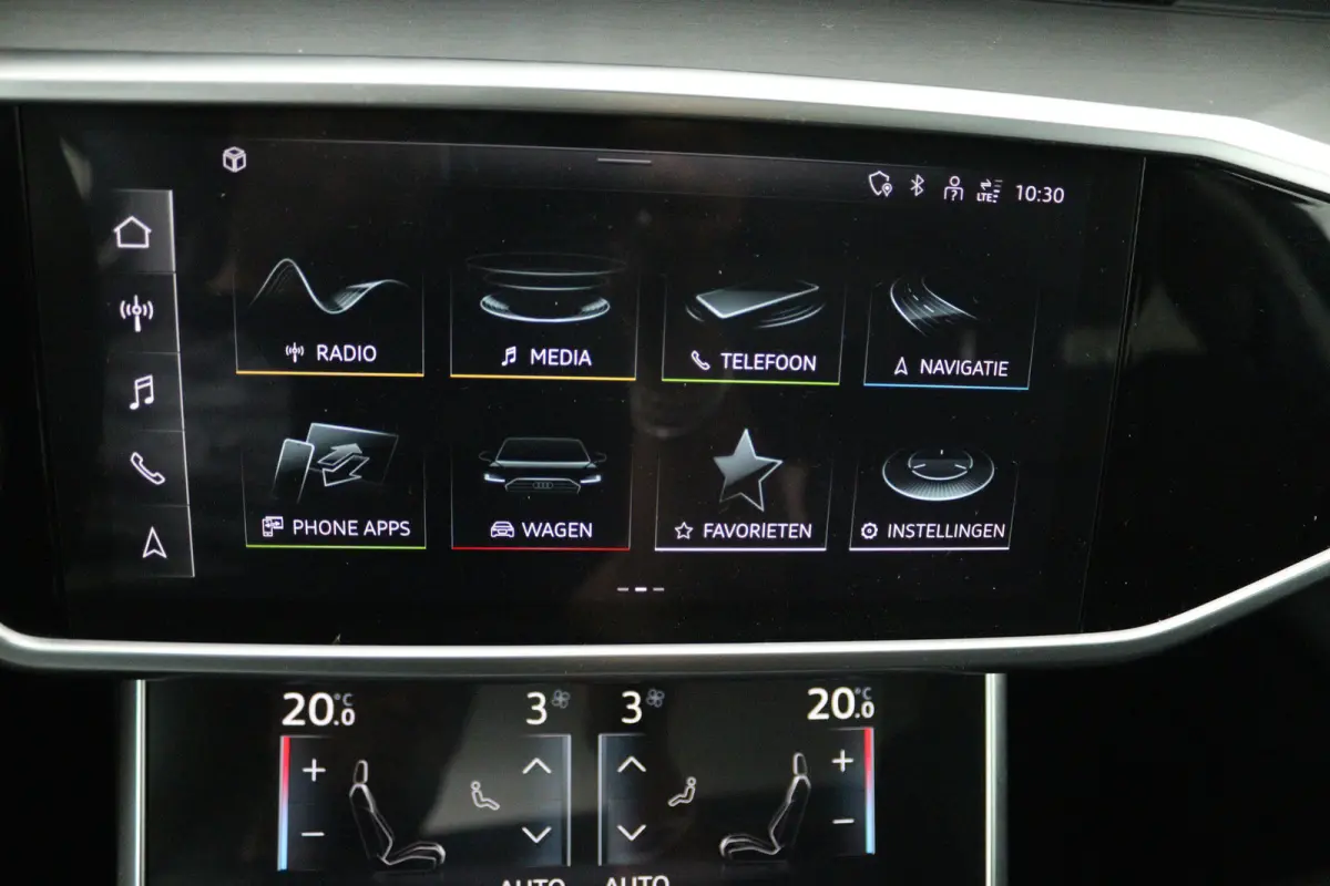 55 TFSI e quattro Competition (PANORAMADAK, TREKHAAK, CAMERA, STOELVERWARMING, DEALER ONDERHOUDEN)
